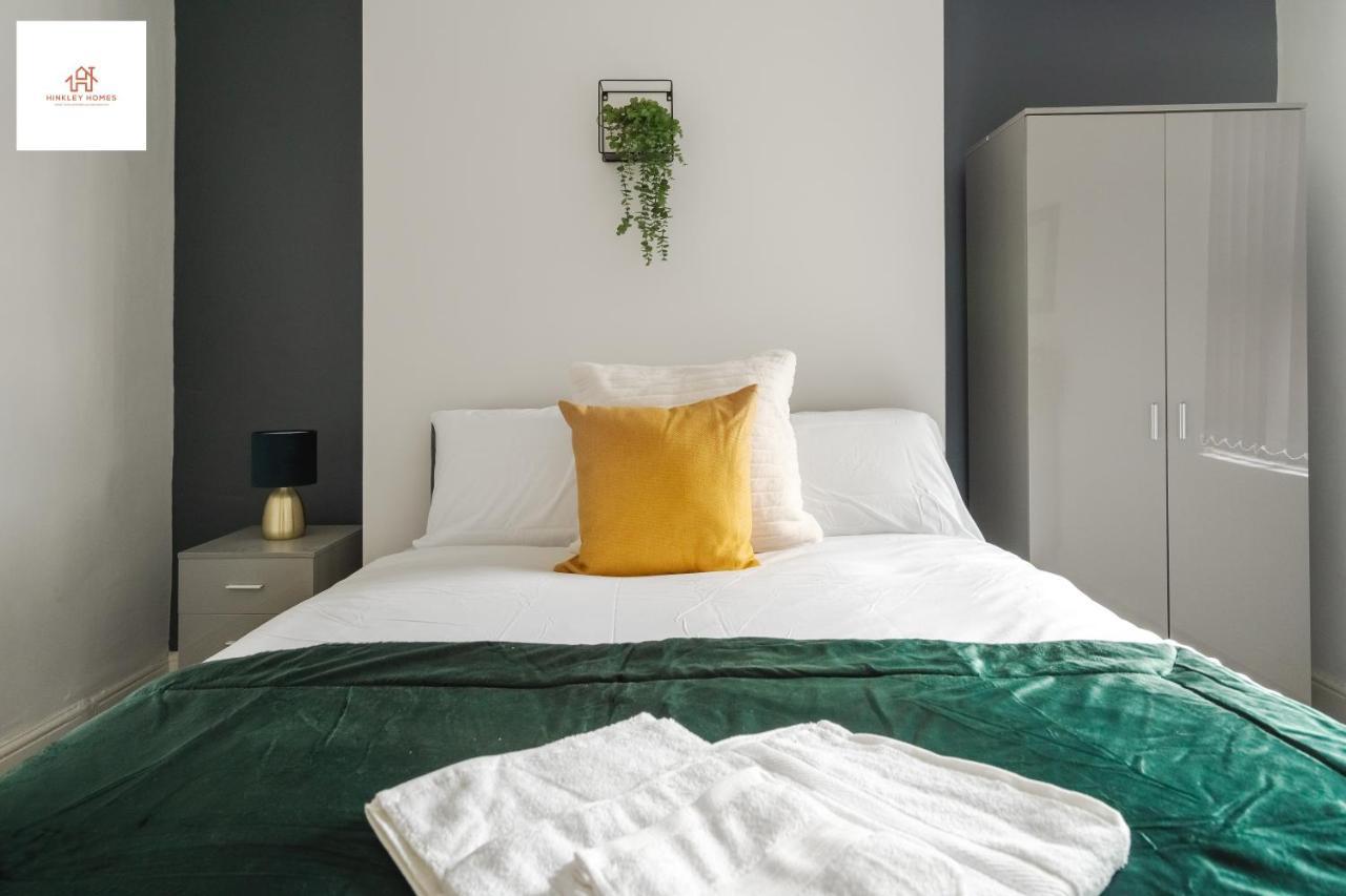 Immaculate 4 Bed In Liverpool By Hinkley Homes Short Lets & Serviced Accommodation المظهر الخارجي الصورة